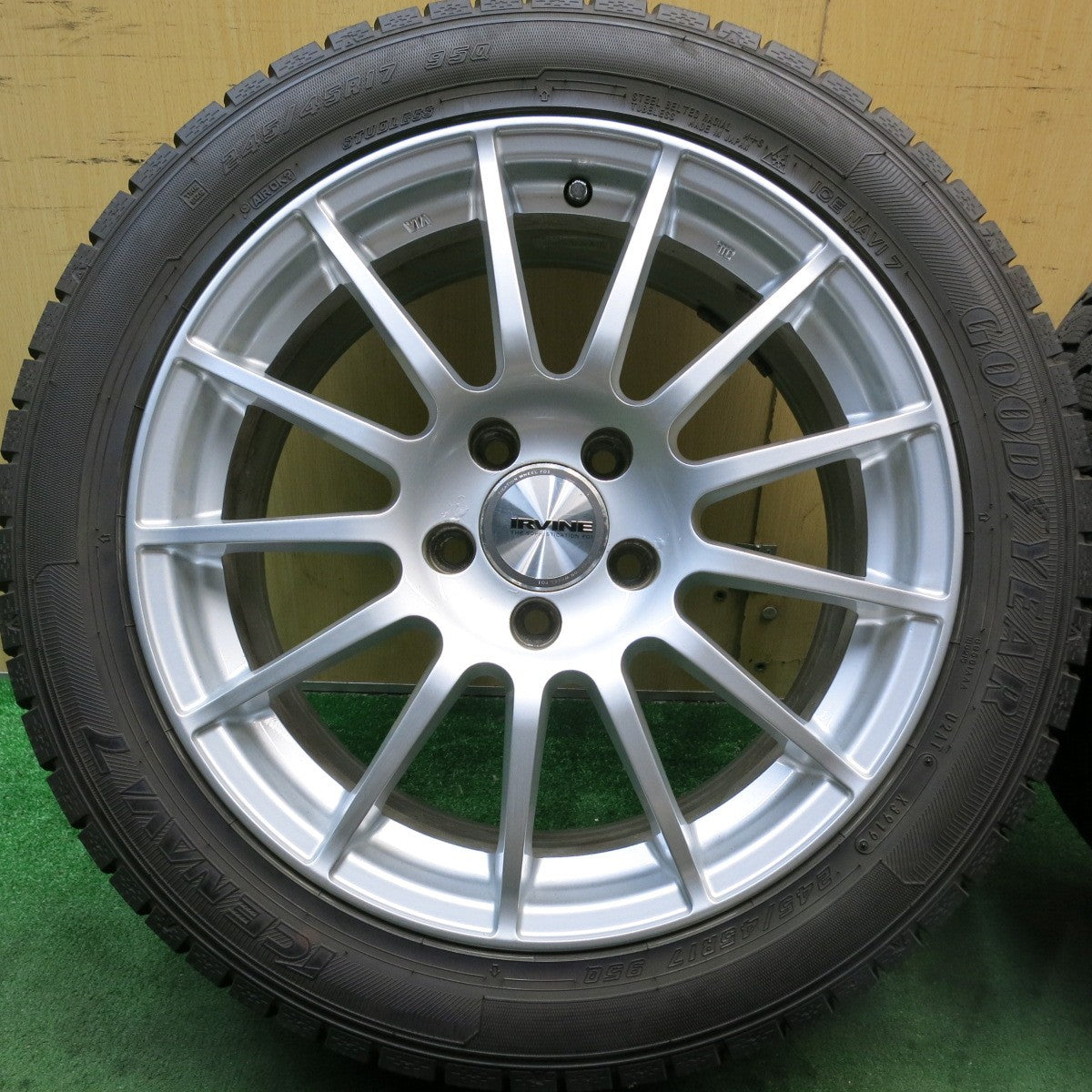 バリ溝！9.5分以上★ベンツ 等 IRVINE F01 245/45R17 スタッドレス グッドイヤー アイスナビ7 アーヴィン 17インチ PCD112/5H★5080913HAス