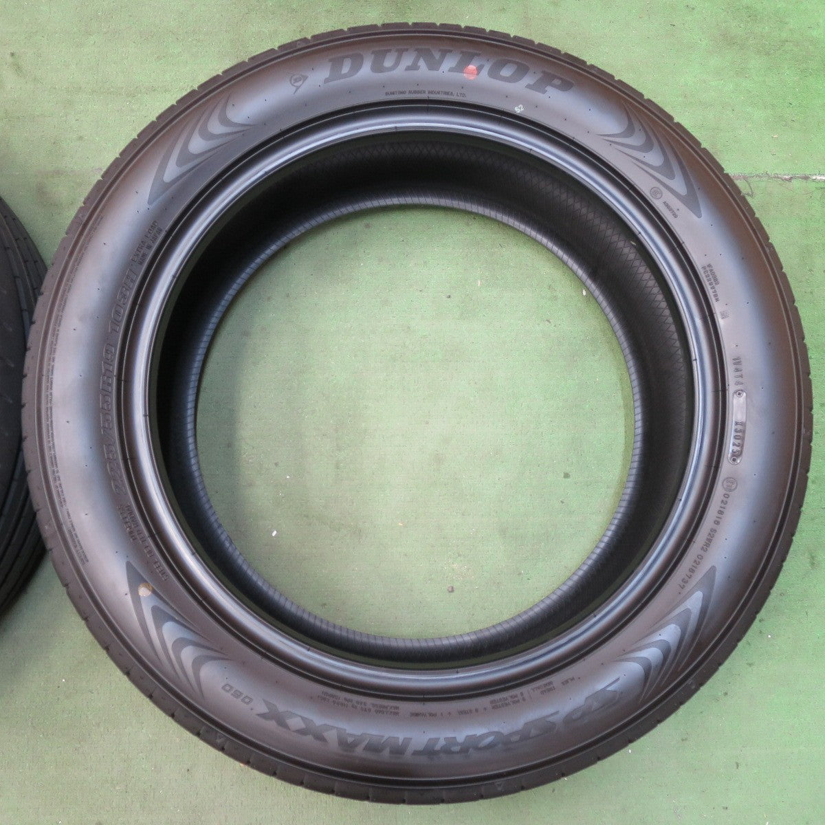 新車外し！25年★225/55R19 ダンロップ SPスポーツマックス 060 タイヤ 19インチ 40系 ヴェルファイア アルファード 等★5101405イノタ