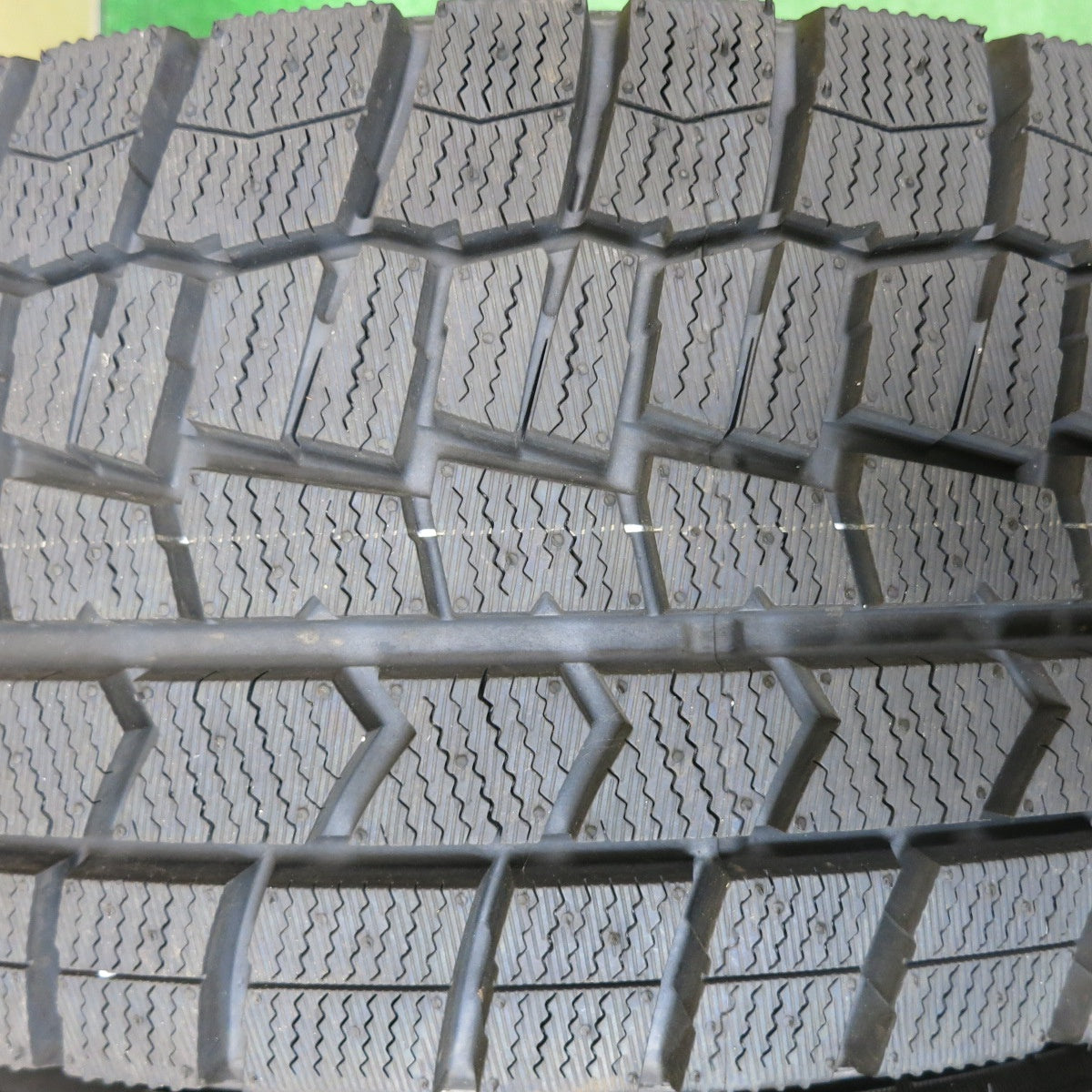 タイヤほぼ未使用！22年！キレイ★スタッドレス 215/60R16 ダンロップ ウインターマックス WM02 AZANE JL アザーネ 16インチ PCD114.3/5H★5071906HAス