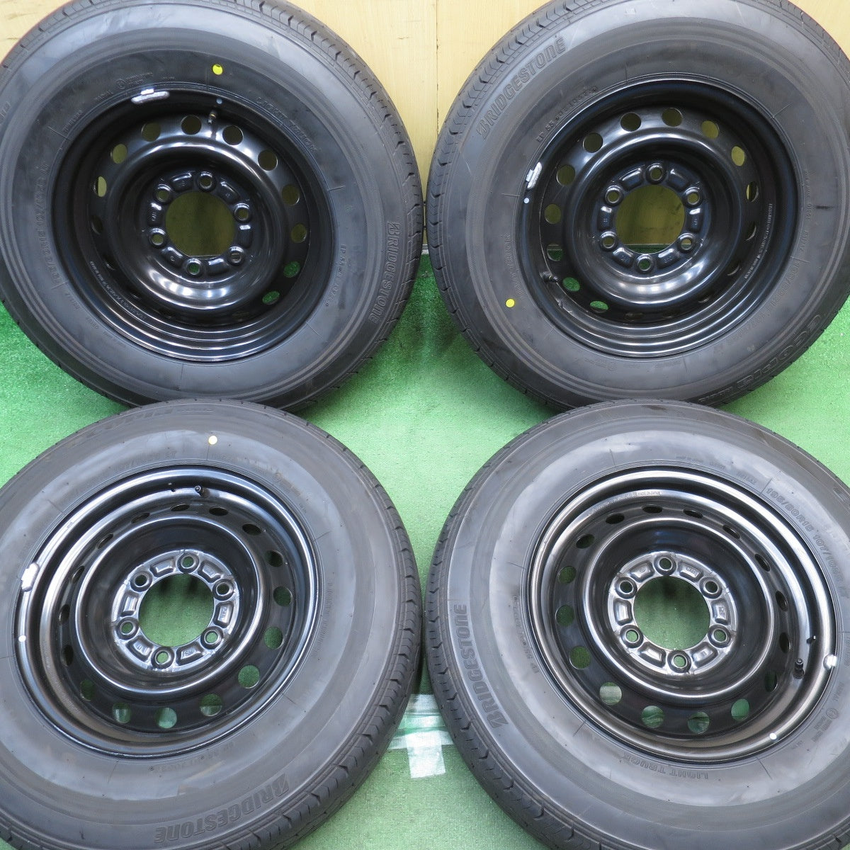 新車外し！26年◎トヨタ ハイエース 純正 スチール 195/80R15 107/105S ブリヂストン エコピア RD613 15インチ PCD139.7/6H◎6091914NJノ