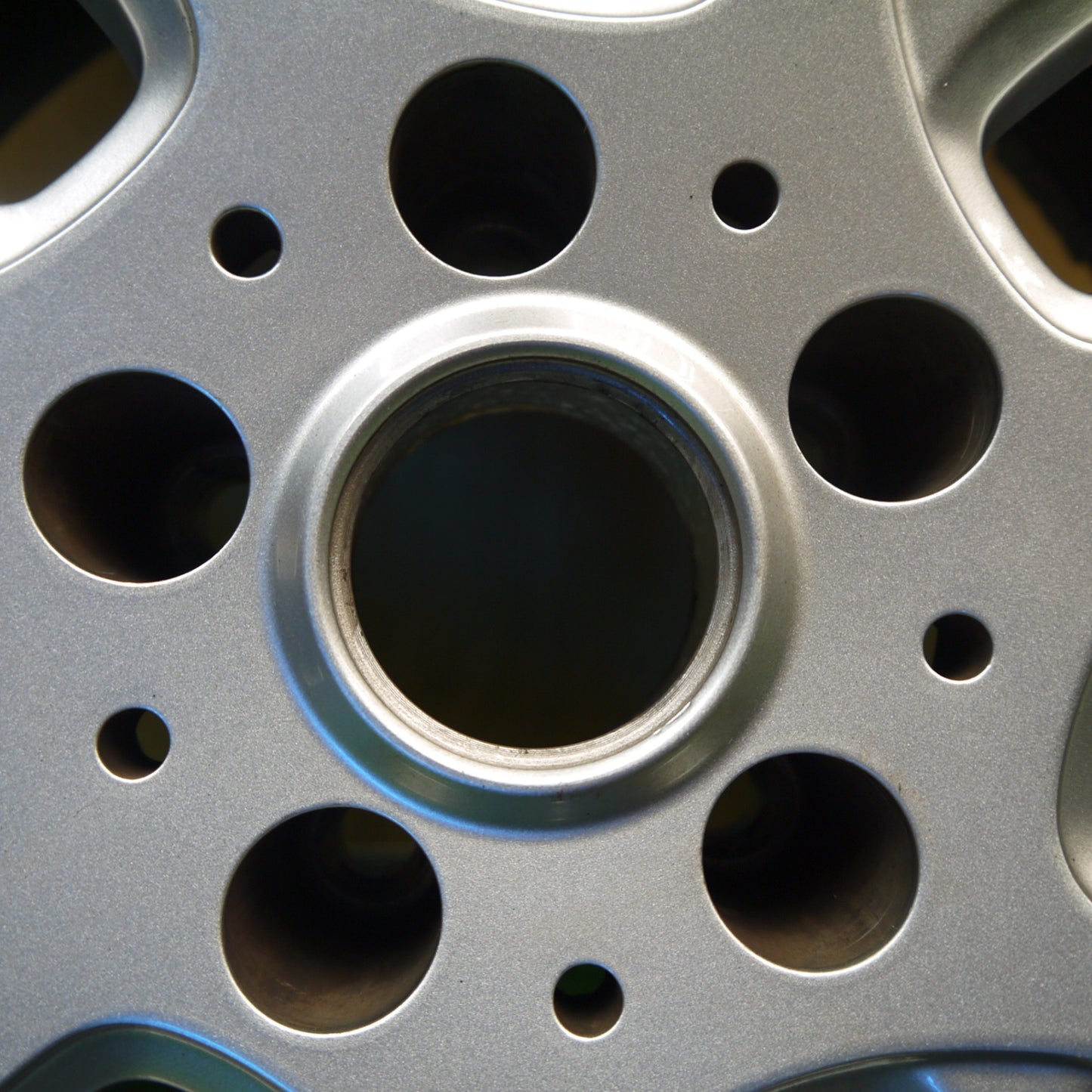 バリ溝！22年！キレイ！8.5分★BMW 等 EURO AFG 225/50R17 スタッドレス ミシュラン X-ICE XI3 17インチ PCD112/5H★5101702Hス