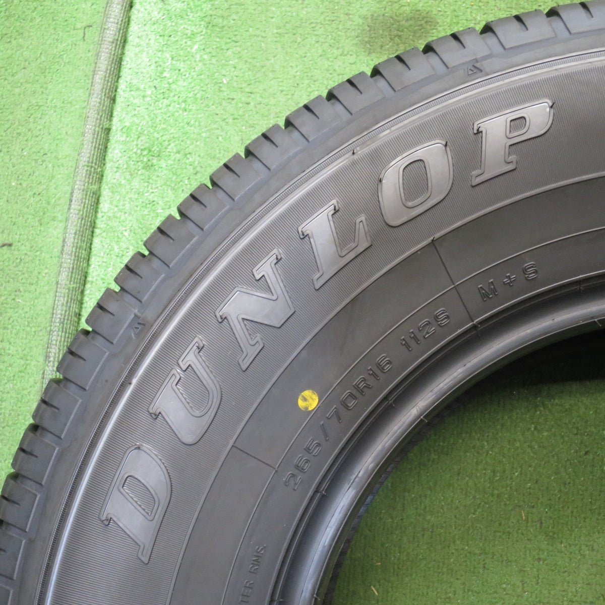 *送料無料* 未使用！23年★265/70R16 ダンロップ AT23 グラントレック 16インチ タイヤ ランクル プラド サーフ 等★4041002クノタ