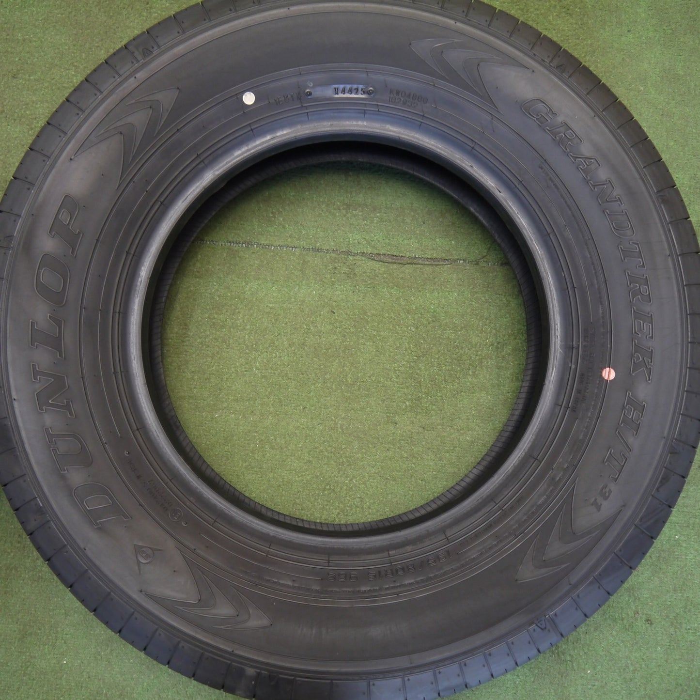 新車外し！25年★195/80R15 ダンロップ グラントレック H/T 31 タイヤ 15インチ ジムニーシエラ ジムニーノマド 等★6052012Hノタ