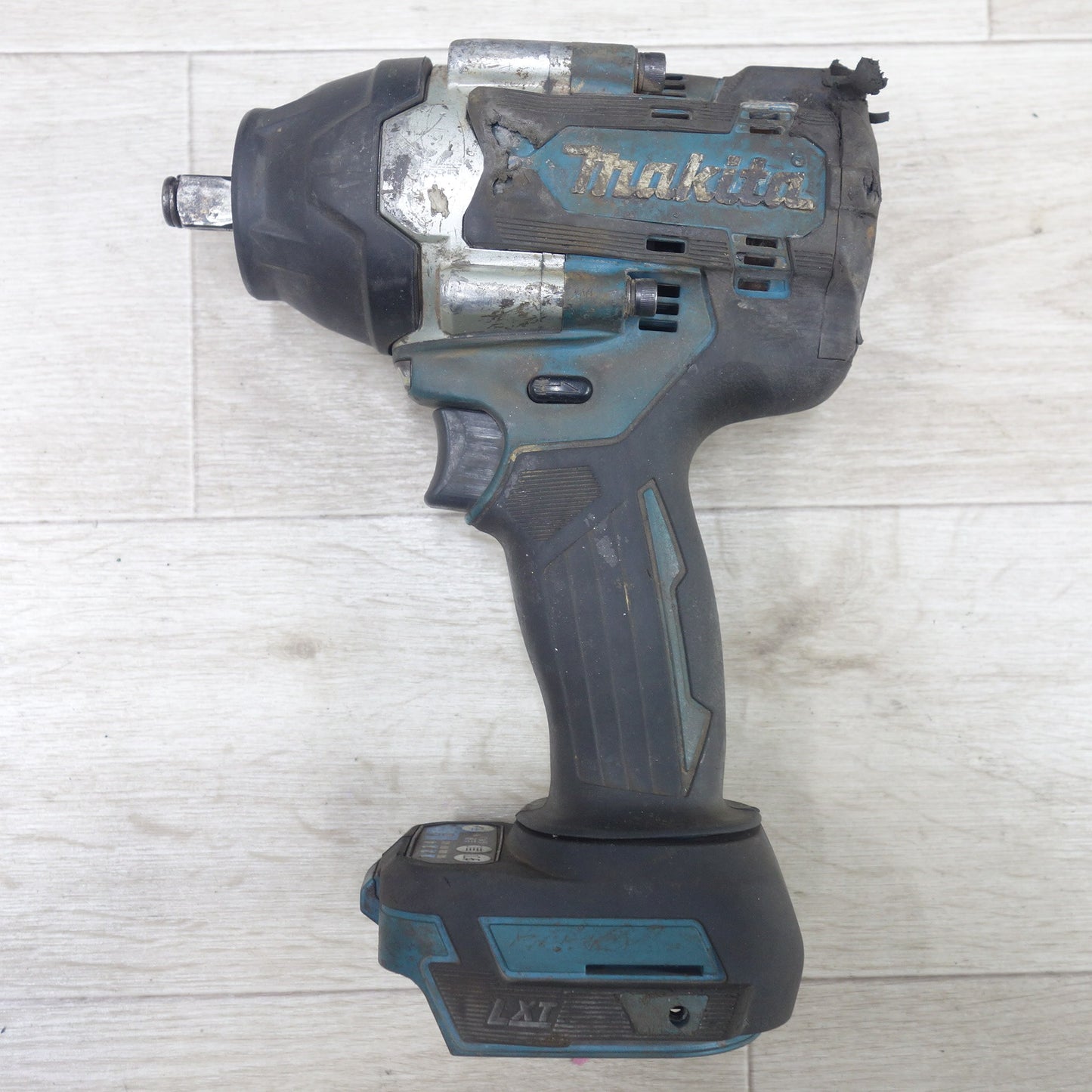[送料無料] ◆マキタ 充電式 インパクトレンチ TW700D 電動 工具 コードレス ケース付き makita 現状品◆