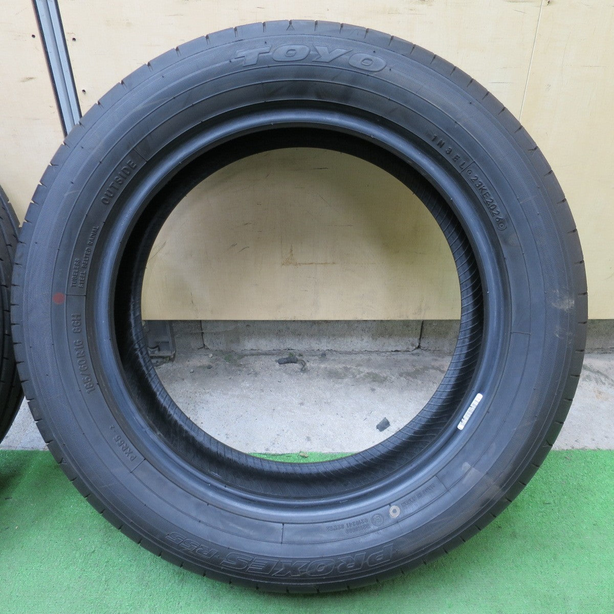 新車外し！26年◎185/60R16 トーヨー プロクセス R55 タイヤ 16インチ ノート ティーダ オーラ マツダ2 デミオ アクア 等◎6092202NGノタ