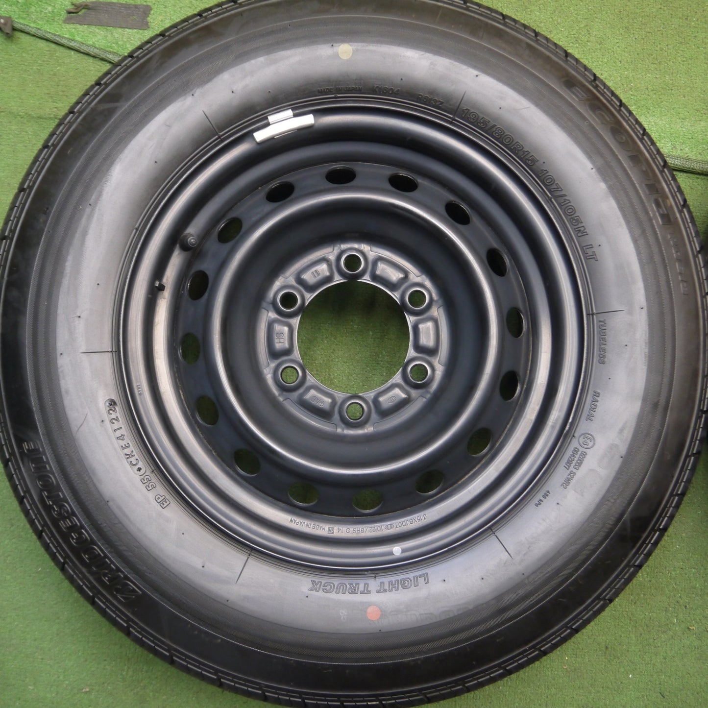 *送料無料* 新車外し！22年★トヨタ ハイエース 純正 スチール 195/80R15 107/105N ブリヂストン エコピア RD613 15インチ PCD139.7/6H★4060409Hノ
