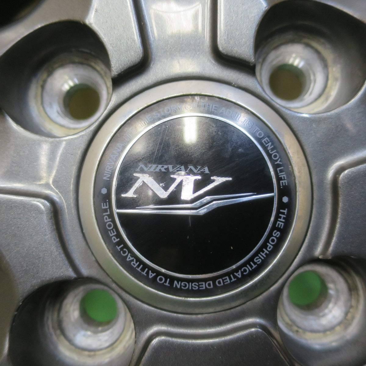 キレイ！23年★スタッドレス 145/80R13 ブリヂストン ブリザック VRX2 NIRVANA NV ニルヴァーナ ニルバーナ 13インチ PCD100/4H★6052710イス