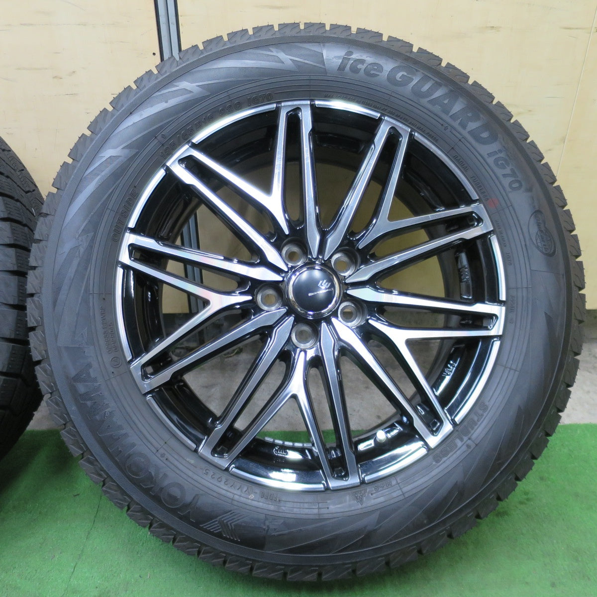 ほぼ未使用！25年！キレイ★ロッキー ライズ 等 195/65R16 スタッドレス ヨコハマ アイスガード iG70 CEREBRO WA45 セレブロ 16インチ PCD100/5H★6042901NGス