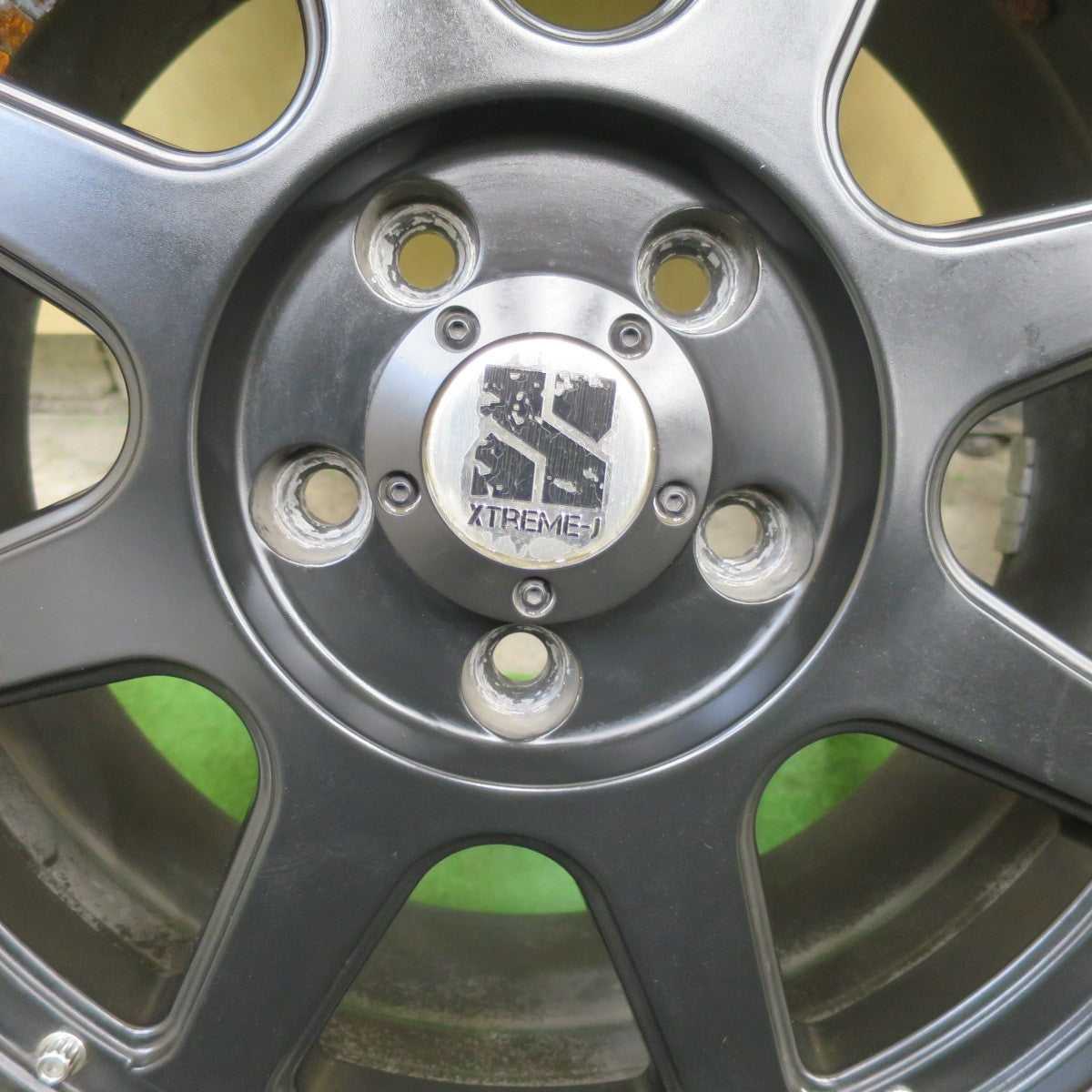 バリ溝！22年！キレイ！9.5分★スタッドレス 215/65R16 ブリヂストン ブリザック VRX3 XTREME-J XJ エクストリームJ 16インチ PCD114.3/5H★6021903TTス