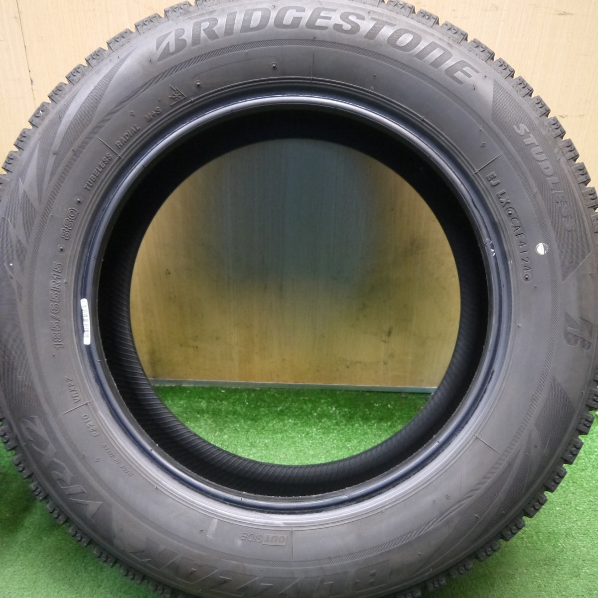 4本価格！24年◎スタッドレス 185/65R15 ブリヂストン ブリザック VRX2 タイヤ 15インチ シエンタ ノート フリード アクア デミオ 等◎6100905Hスタ