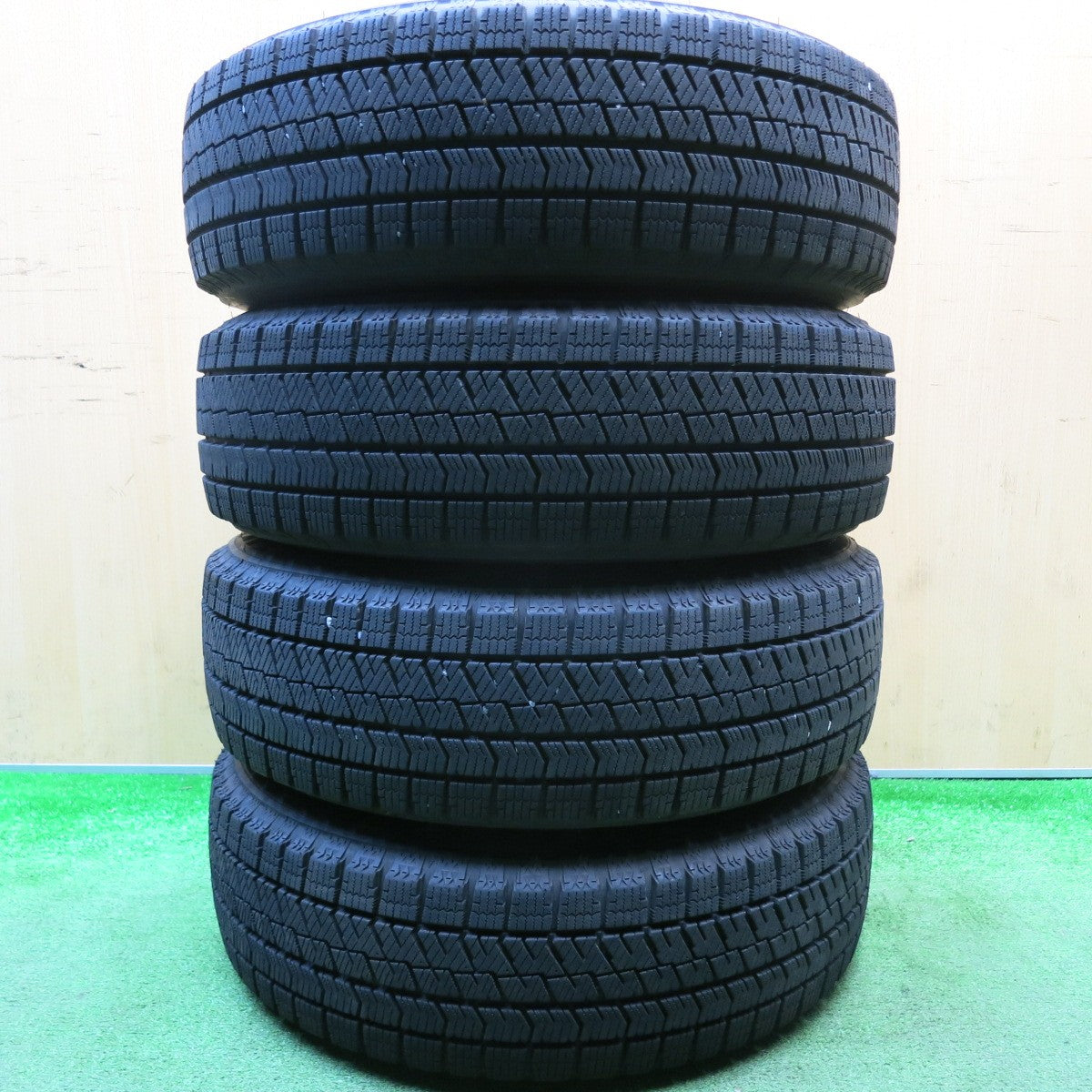 バリ溝！23年！8.5分★スタッドレス 165/65R14 ブリヂストン ブリザック VRX2 ravrion RS01 ラブリオン 14インチ PCD100/4H★6010802HAス