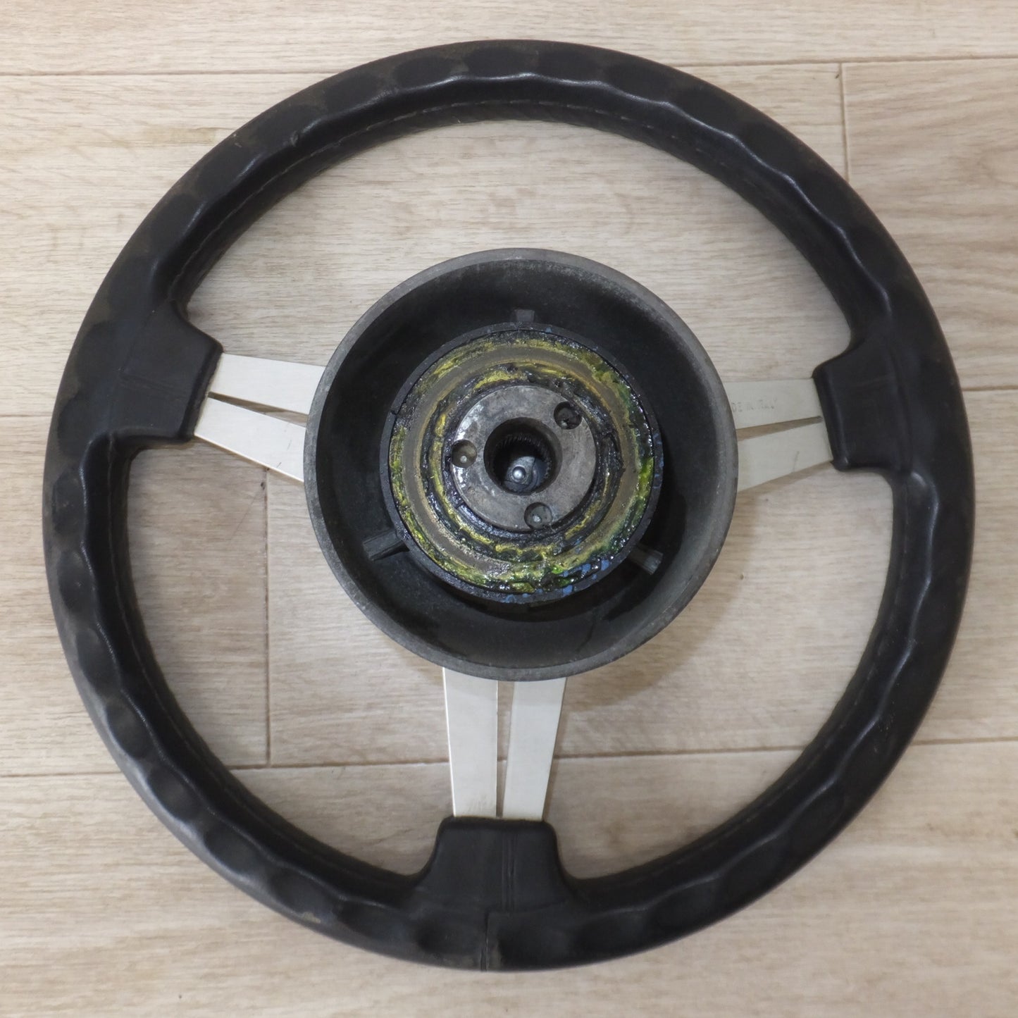 [送料無料] ★ナルディ NARDI TORINO ステアリング 35　当時物 旧車 ヴィンテージ　直径 約 330mm★
