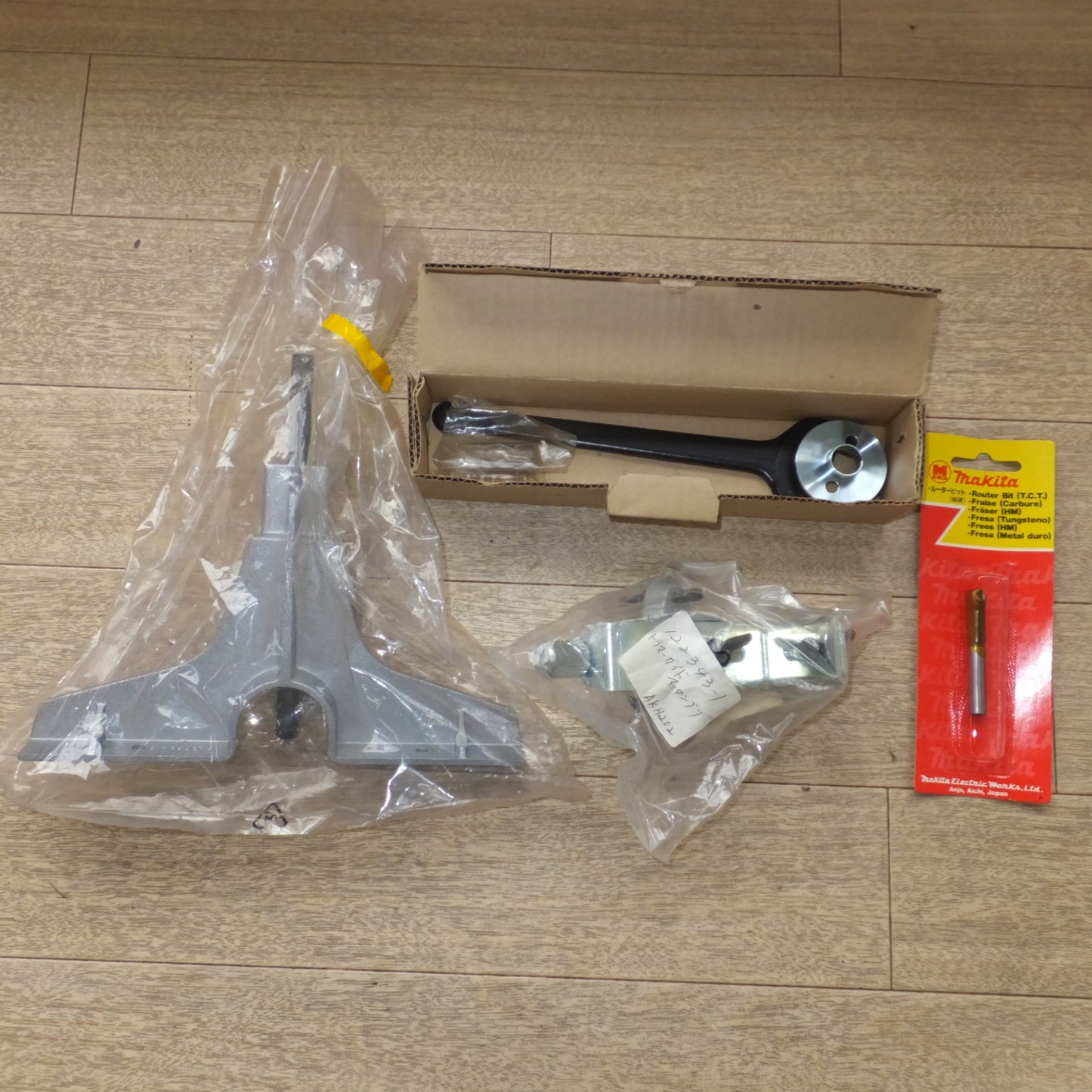 [送料無料] 美品★マキタ makita ルーター 3600H　100V 13S 50-60Hz 1240W 24000/min.★