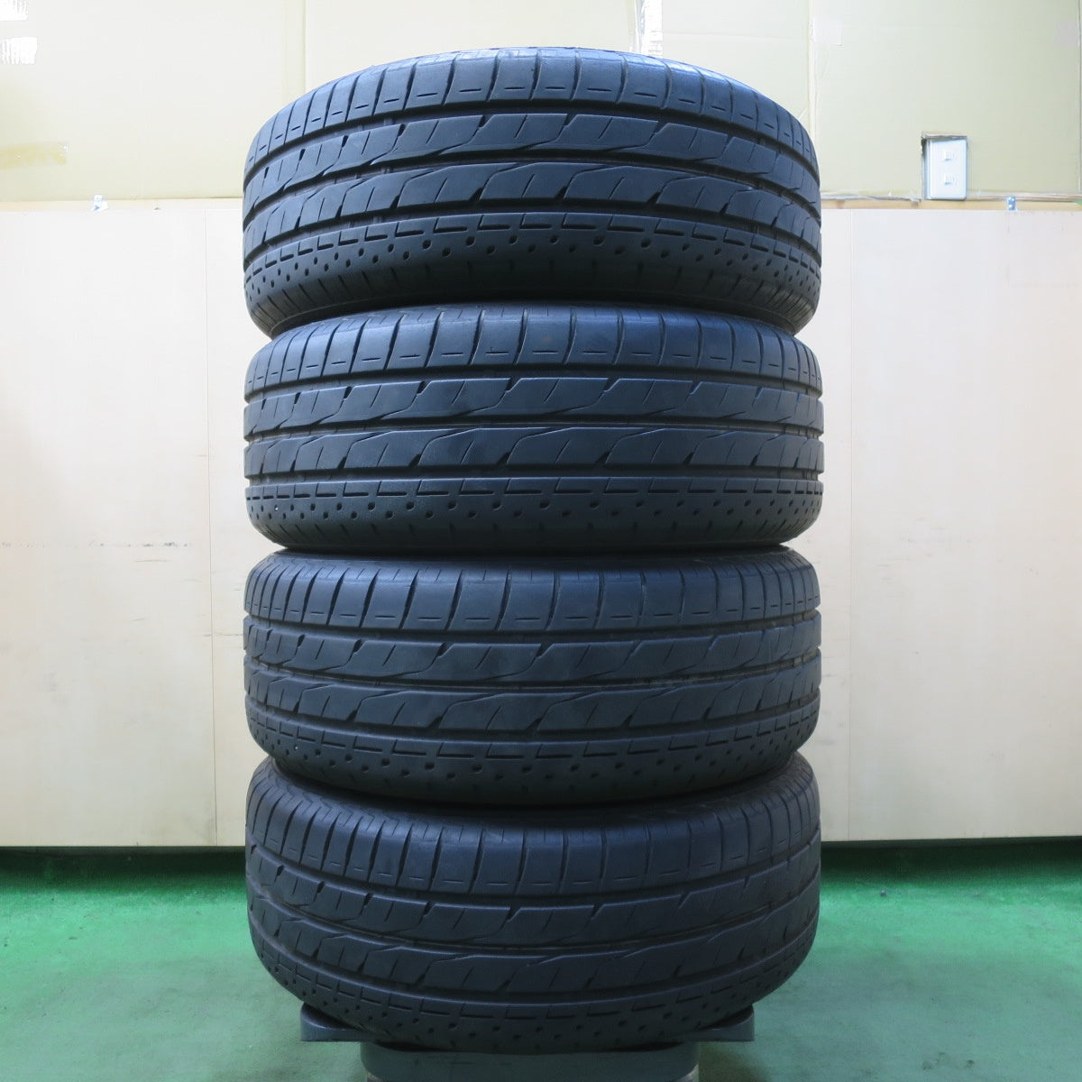 バリ溝！9.5分★スバル フォレスター 純正 225/55R17 ブリヂストン LUFT RV2 17インチ PCD100/5H★5050202イノ