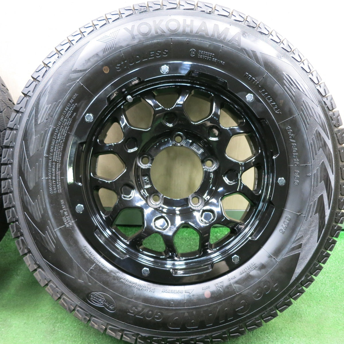 *送料無料* バリ溝！21年！キレイ！9.5分★シエラ 等 LEHRMEISTER LMG MS-9W 195/80R15 スタッドレス ヨコハマ アイスガード G075 レアマイスター MS9W PCD139.7/5H★4060101HAス