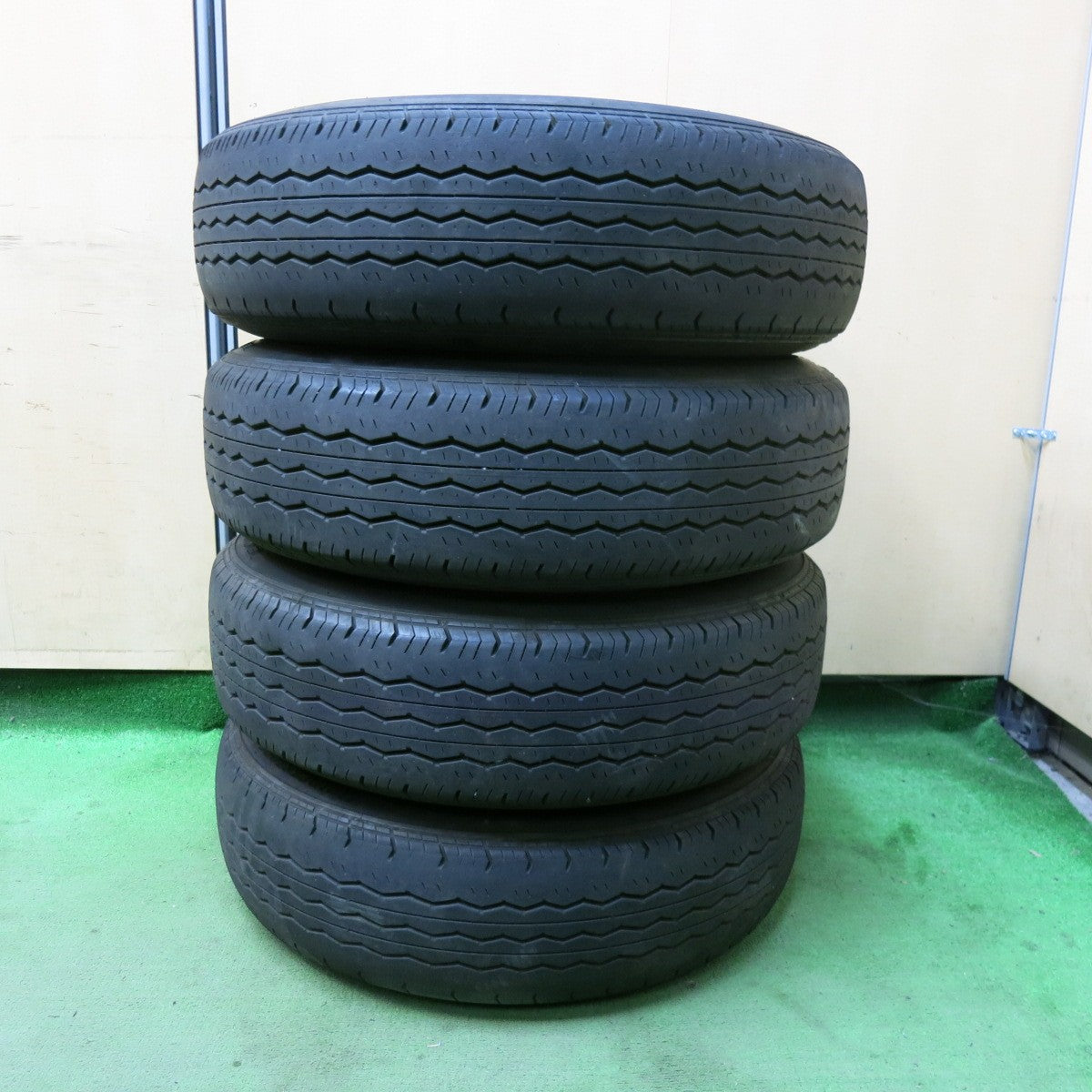 キレイ！22年★トヨタ 200系 ハイエース 純正 スチール 195/80R15 107/105N ブリヂストン エコピア RD613 15インチ PCD139.7/6H★5071112SYノ