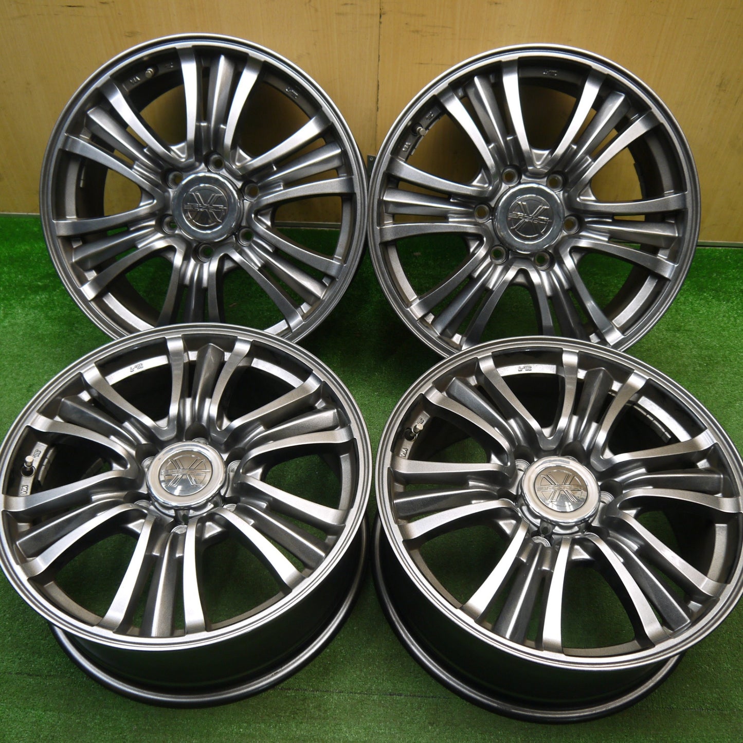 キレイ★BAZALT-X TYPE2 バザルト X タイプ2 18インチ ホイール 18×7.5J PCD139.7/6H★5120908Hホ