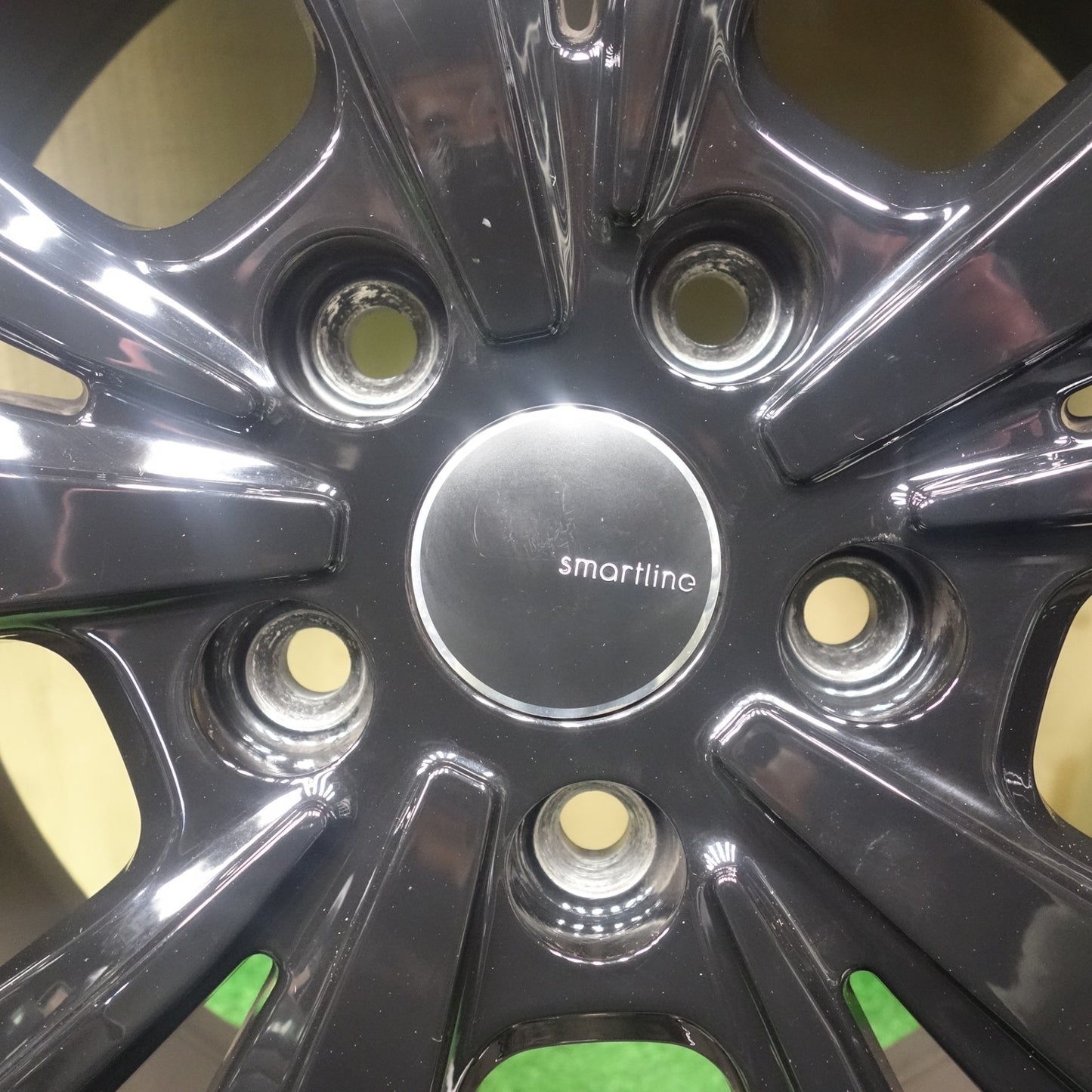 バリ溝！23年！キレイ！9.5分以上★MINI ミニ F55系 smartline 365 195/55R16 スタッドレス トーヨー オブザーブ ガリット GIZ スマートライン 16インチ PCD112/5H★5122501KTス