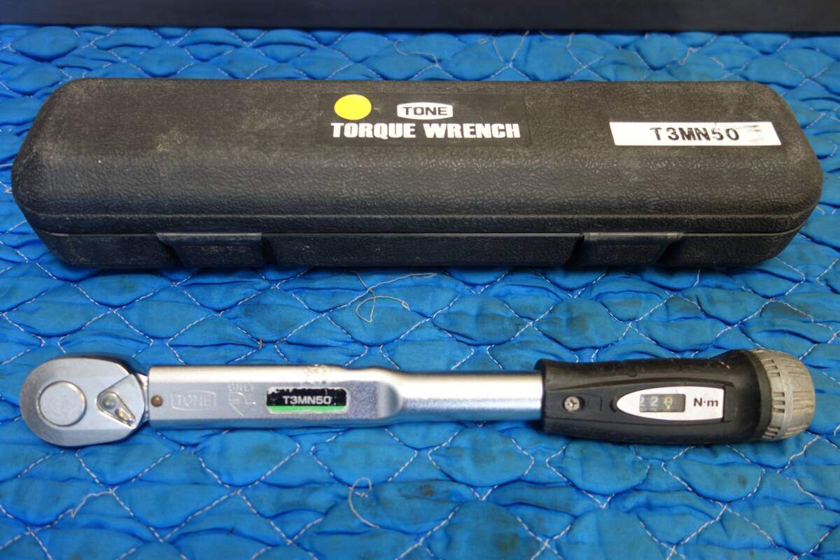 [送料無料] ジャンク☆TONE プレセット 形 トルクレンチ T3MN50 ダイレクト セット タイプ 差込角 9.5mm 工具 道具 トネ①☆