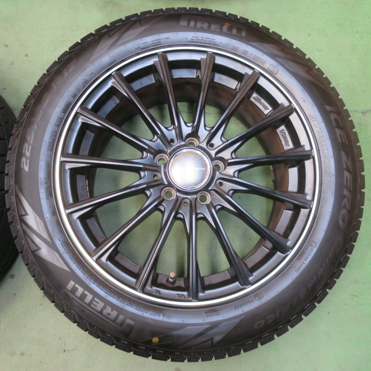 バリ溝！24年！9分◎ベンツ 等 EUROTECH STAGE TW15 225/55R17 スタッドレス ピレリ アイスゼロ アシンメトリコ ユーロテック ステージ 17インチ PCD112/5H◎6090706IMス