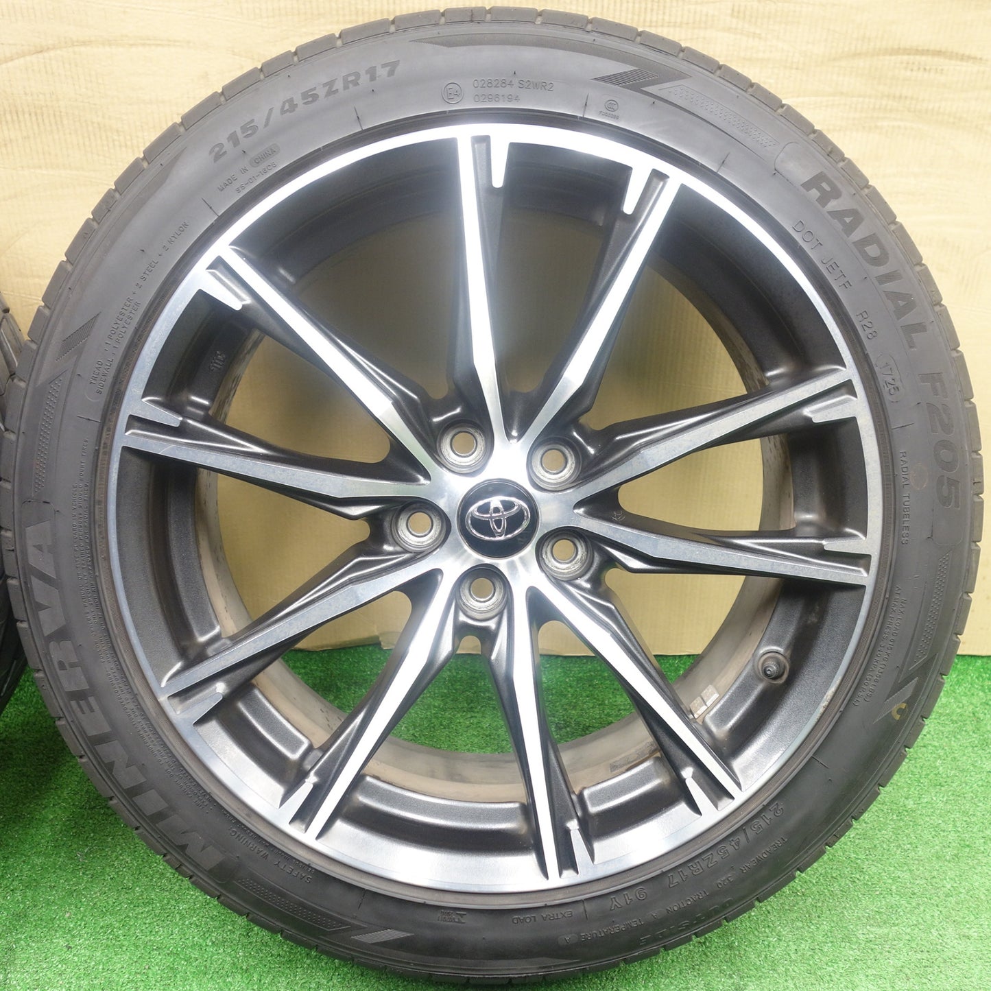 バリ溝！25年！9.5分★トヨタ ZN6 86 スバル BRZ 純正 215/45R17 ミネルバ ラジアル F205 17インチ PCD100/5H★6011902KTノ