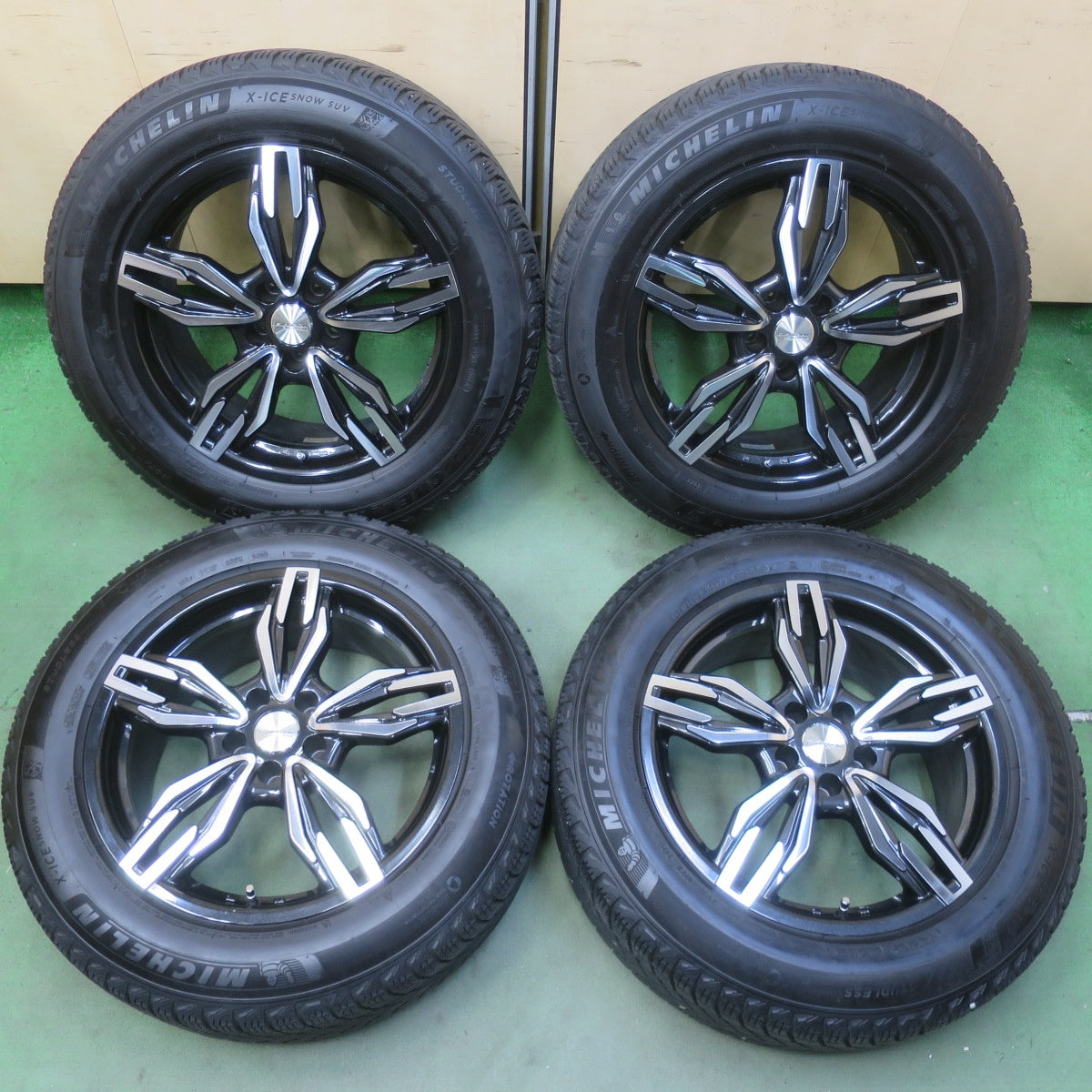バリ溝！キレイ！9分◎アウディ 等 EUROBAHN SPORT TECHNIC 235/60R18 スタッドレス ミシュラン X-ICE SNOW SUV スポーツテクニック 18インチ PCD112/5H◎6100904イス