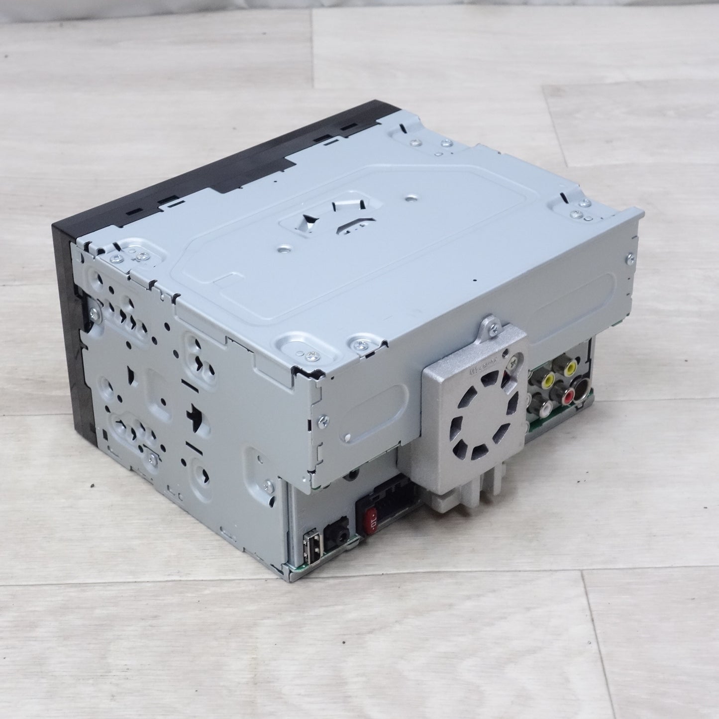 [送料無料] ◆パイオニア カロッツェリア ディスプレイ オーディオ FH-8500DVS 6.8V型 本体のみ carrozzeria Pioneer◆