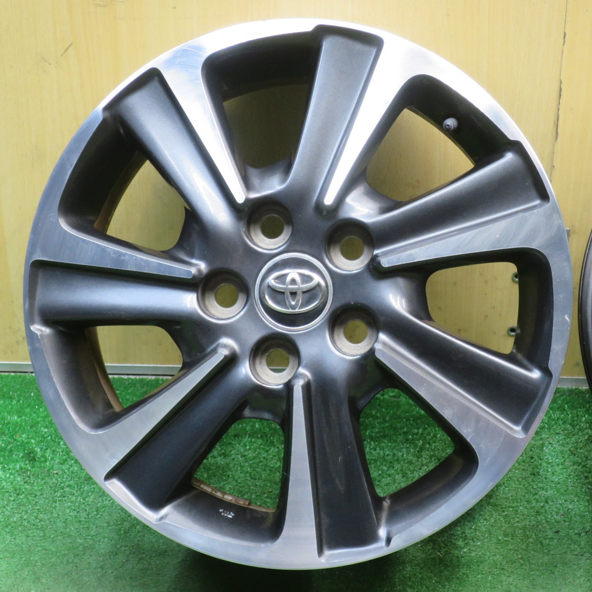 4本価格★トヨタ 80系 ノア ヴォクシー 煌 純正 ホイール 16インチ 16×6J PCD114.3/5H★6070803NJホ