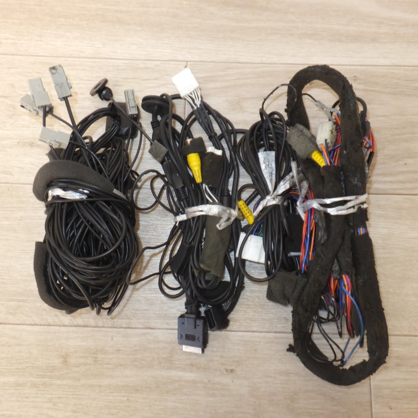 [送料無料] 現状品★クラリオン製 日産 純正 オリジナルナビゲーションシステム MC312D-W(14)★