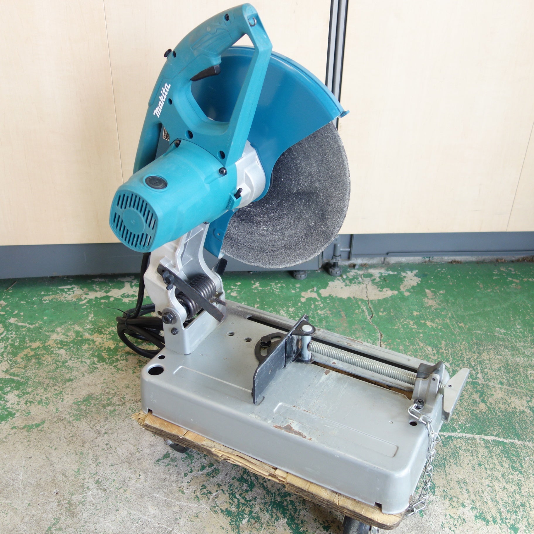 マキタ　LW1401　高速切断機　中古品　355ｍｍ　【ハンズクラフト宜野湾店】 ☆マキタ(makita) 355mm高速切断機 LW1401ゴム足欠品【柏店】 – アクト