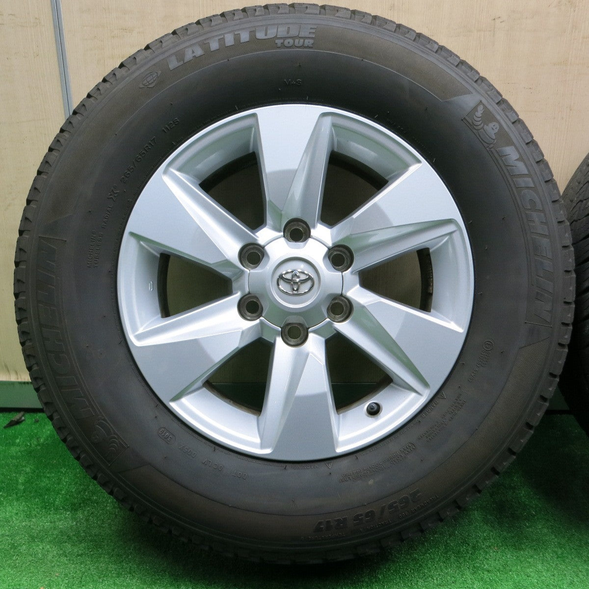 [送料無料] キレイ★トヨタ 150系 ランクル プラド 純正 265/65R17 ミシュラン LATITUDE TOUR 17インチ PCD139.7/6H★4091802NJノ