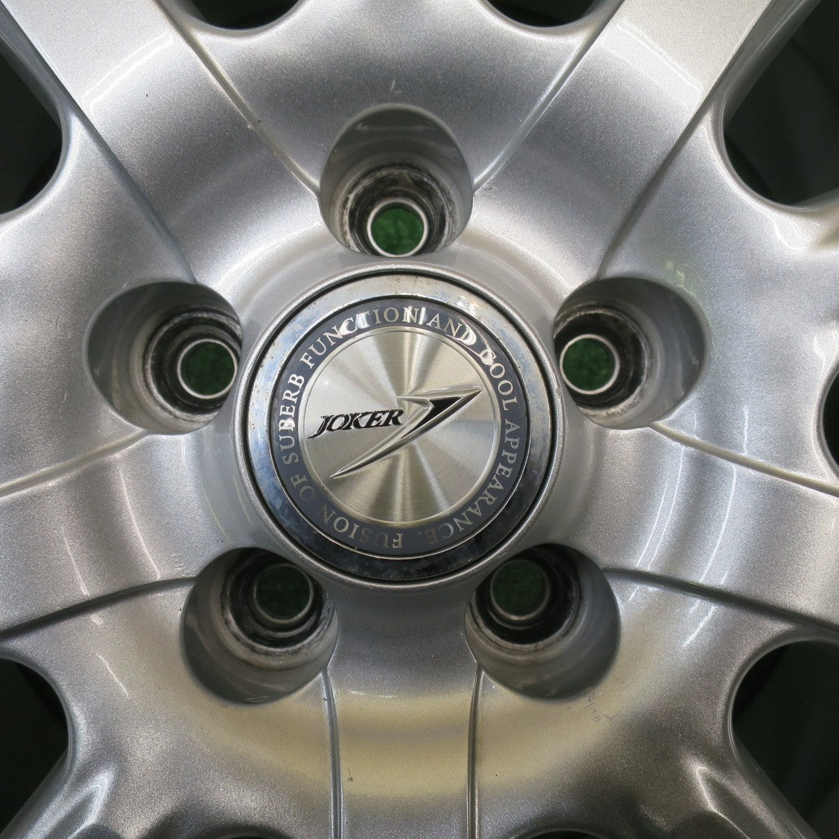 バリ溝！24年！キレイ！9.5分★プリウス 等 195/65R15 スタッドレス ブリヂストン ブリザック VRX2 JOKER ジョーカー 15インチ PCD100/5H★5102203NJス