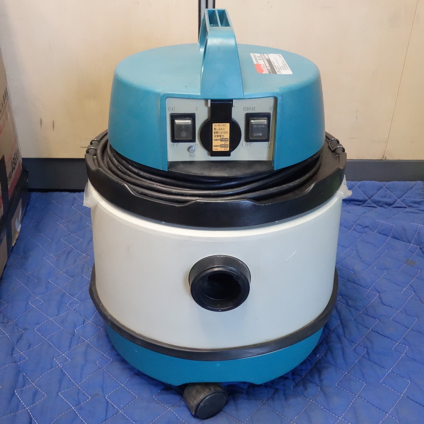 [送料無料] ☆マキタ 乾式専用 業務用 強・弱 2スピード 集じん機 100V 436 ホース付き 集塵 電動 工具☆