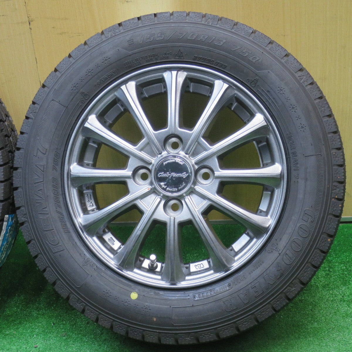 未使用！23年★スタッドレス 155/70R13 グッドイヤー アイスナビ7 Club Family クラブ ファミリー 13インチ PCD100/4H★5110509NJス