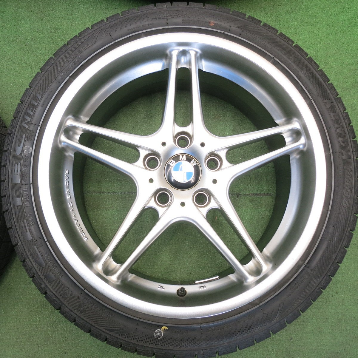 バリ溝！22年！9.5分◎BMW 等 Racing Dynamics RD3 225/45R18 スタッドレス ケンダ KR36 アイステック ネオ レーシング ダイナミクス 18インチ PCD120/5H◎6061410HAス