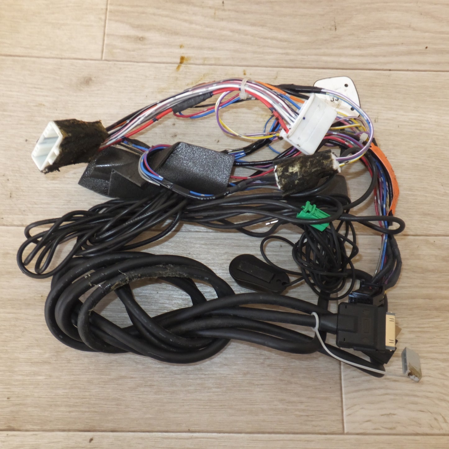 [送料無料] 現状品★パイオニア製 日産 純正 オリジナルナビゲーション MP310-W B8260-7990E(8)★