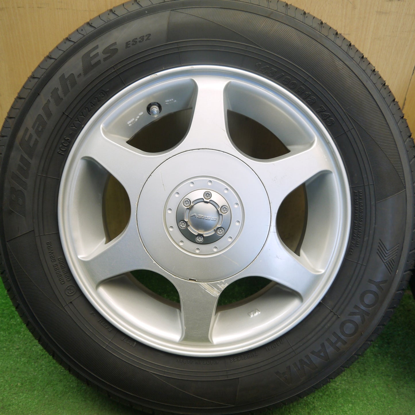 バリ溝！23年！9分★145/80R12 ヨコハマ BluEarth-ES RS32 ASISS 社外 アルミ 12インチ PCD100 110 114.3/4H マルチ★6051813Hノ