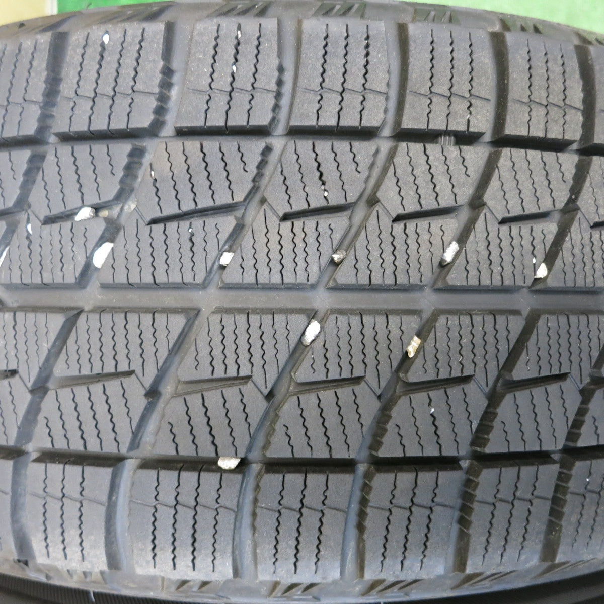 バリ溝！キレイ！8.5分★スタッドレス 205/60R16 アイスエスポルテ TEAD テッド 16インチ PCD114.3/5H★6011102HAス