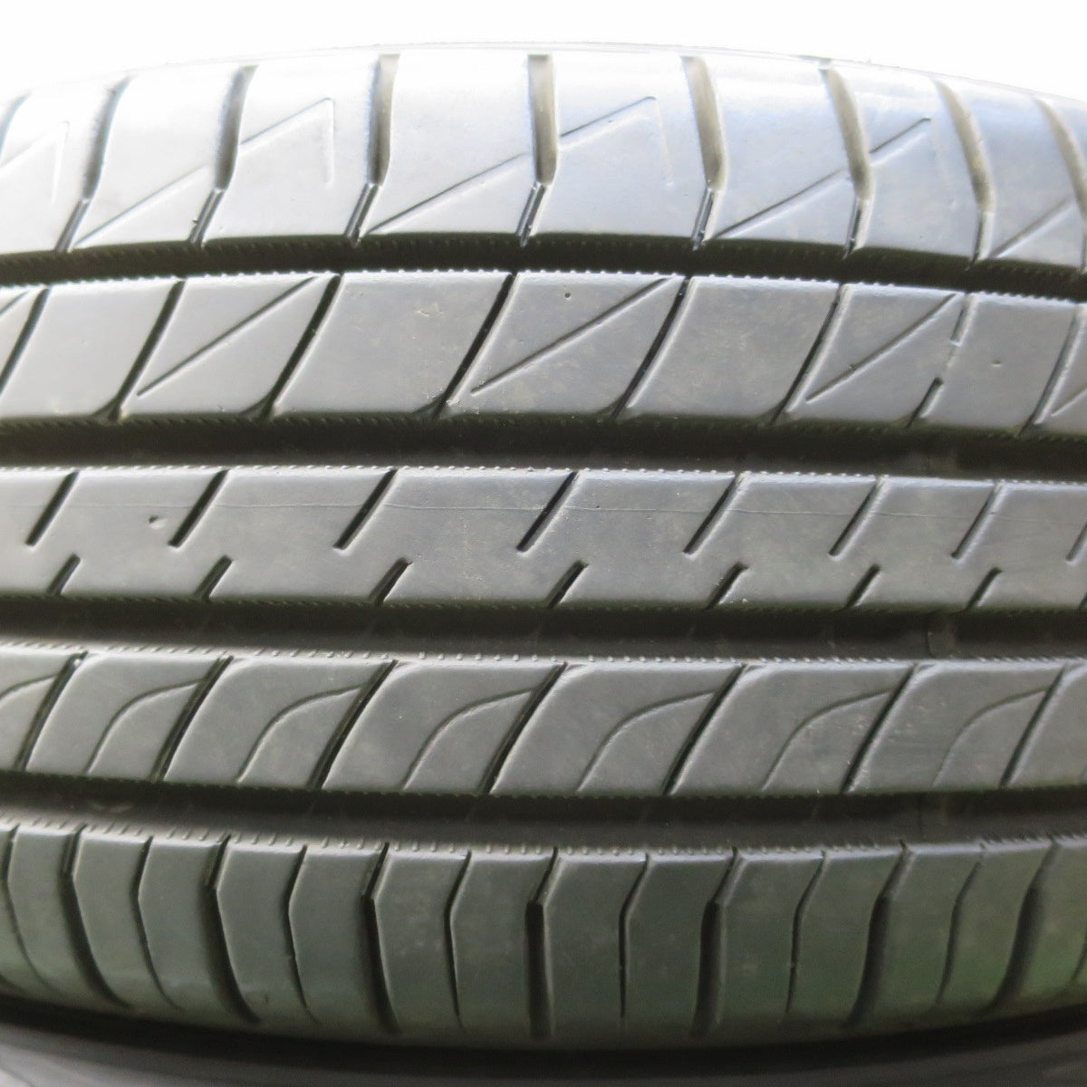 バリ溝！24年！9.5分★175/60R16 ダンロップ LE MANS V+ ルマン5+ タイヤ 16インチ コンパクトカー 等★6011907イノタ