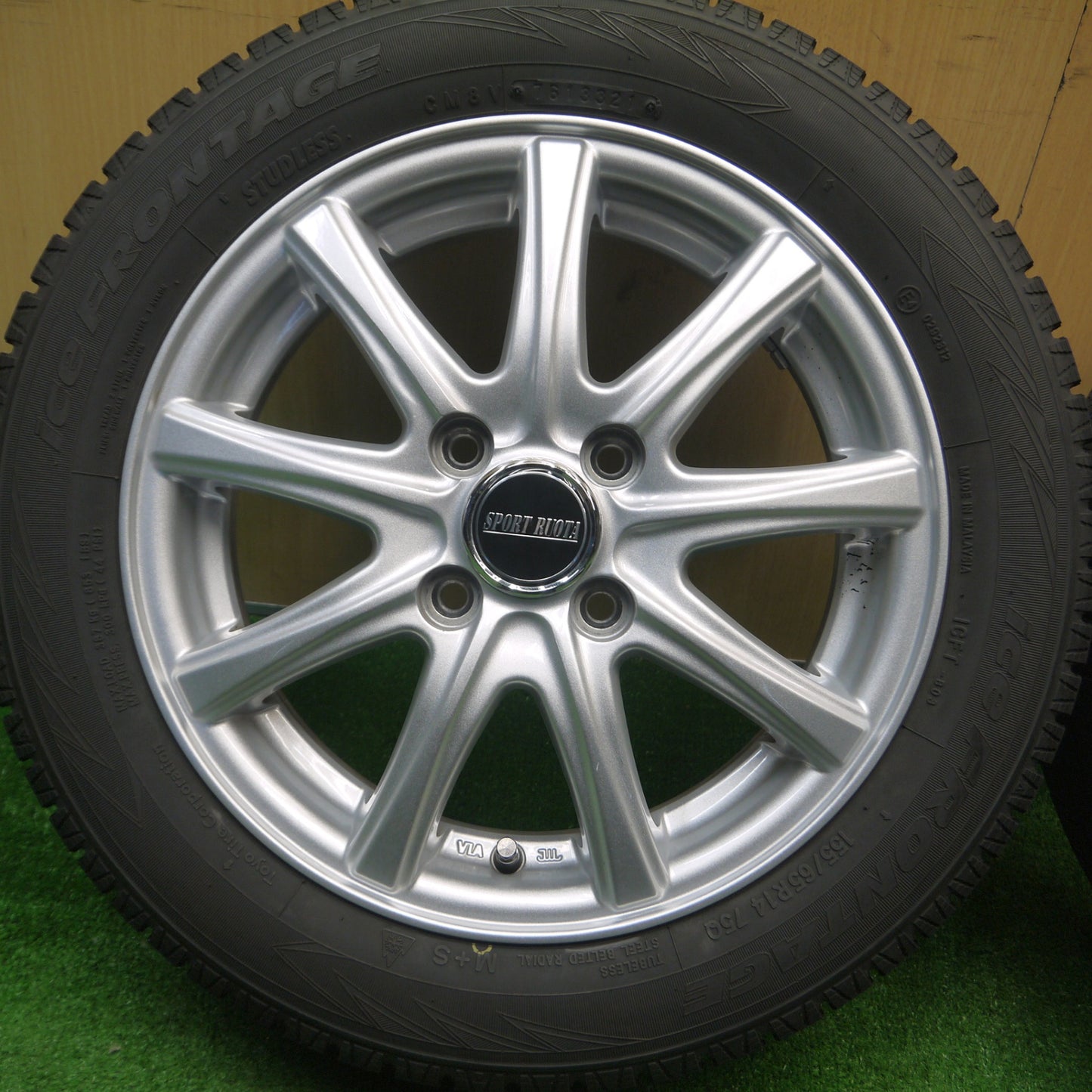 [送料無料] バリ溝！21年！9.5分以上★スタッドレス 155/65R14 アイスフロンテージ SPORT RUOTA 14インチ PCD100/4H★4111103Hス