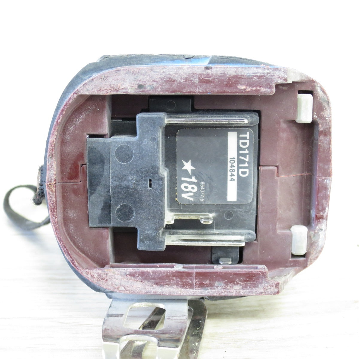 [送料無料] ◇マキタ 充電式 インパクトドライバ TD171D 電動 工具 makita 本体のみ◇