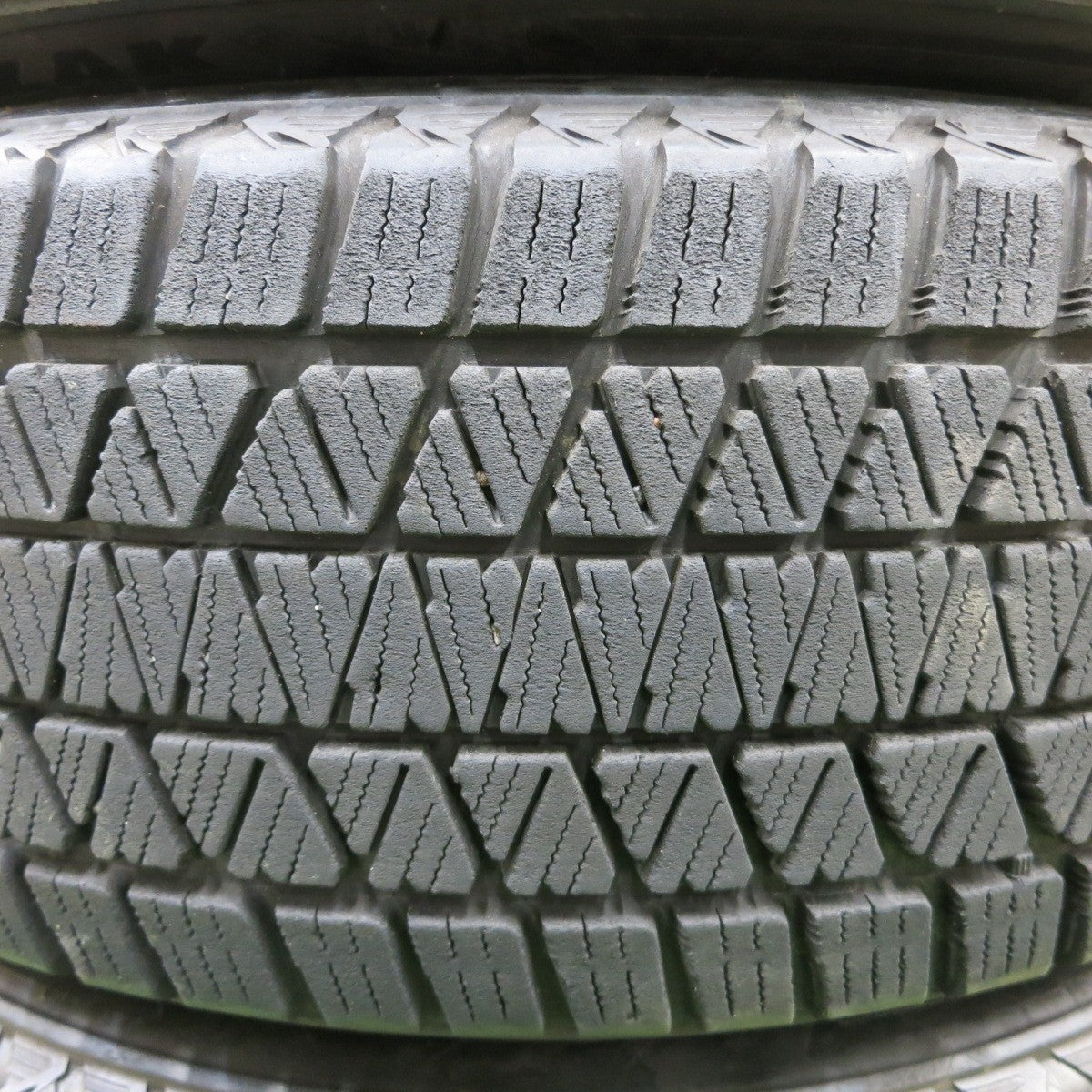 バリ溝！8.5分★BMW 等 MAK FAHR 225/60R18 スタッドレス ブリヂストン ブリザック DM-V3 18インチ マック ファー PCD112/5H★5051201ナス