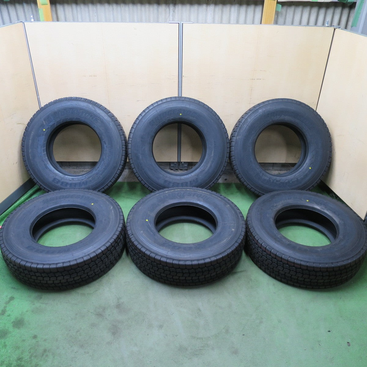 未使用！26年！6本◎トラック タイヤ 245/80R17.5 133/131J ブリヂストン M888 ミックス オールシーズン 17.5インチ◎6092501NGスタ