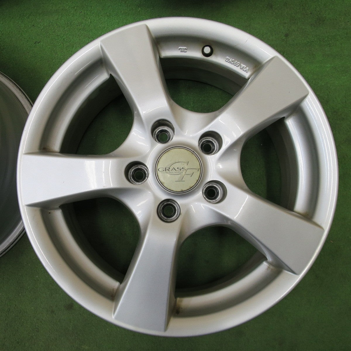 4本価格★GRASS 16インチ ホイール グラス 16×6.5JJ PCD114.3/5H★6020702NGホ