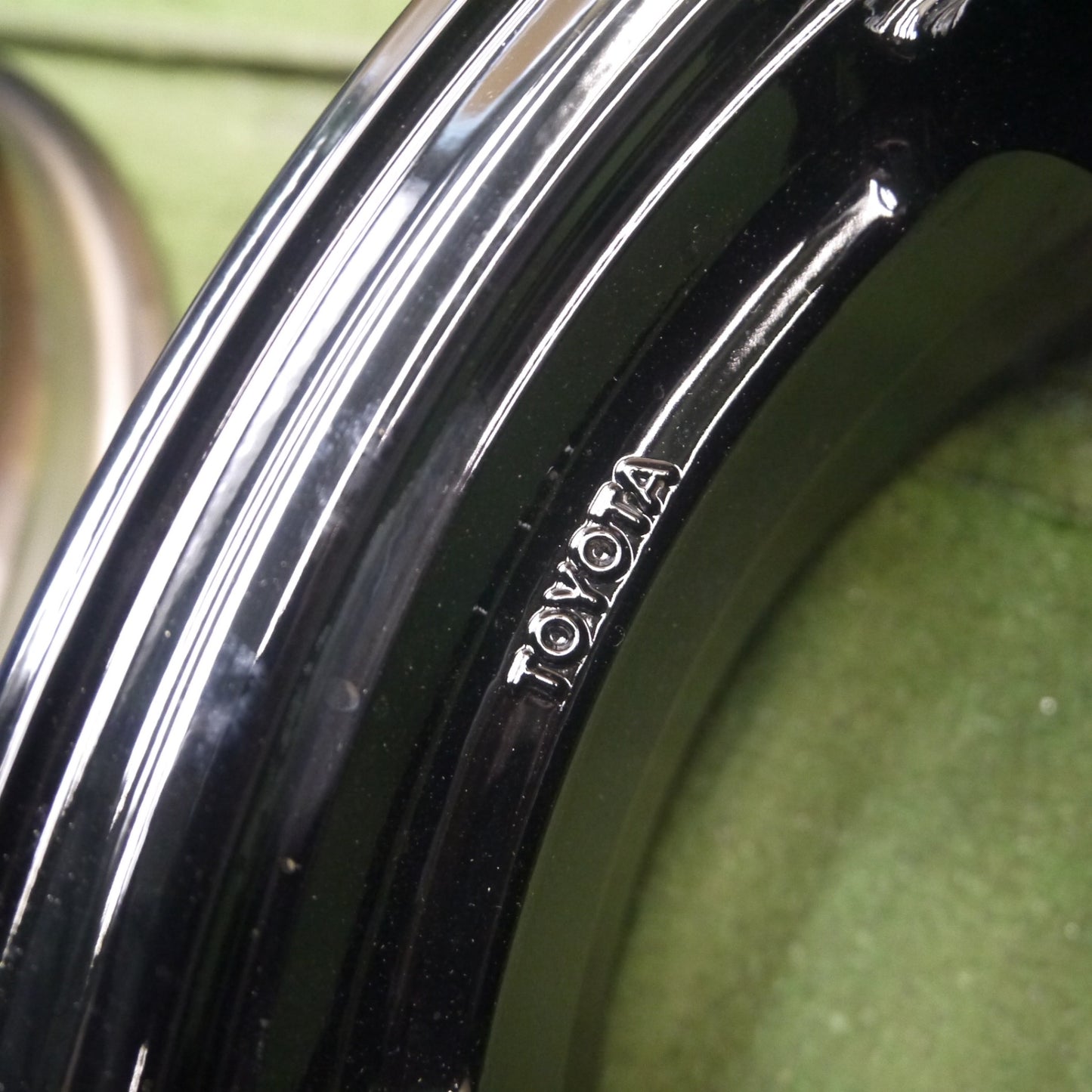 *送料無料* 新車外し★トヨタ 30系 プリウス 後期 純正 ホイール 15インチ 15×6J PCD100/5H★4062403Hホ