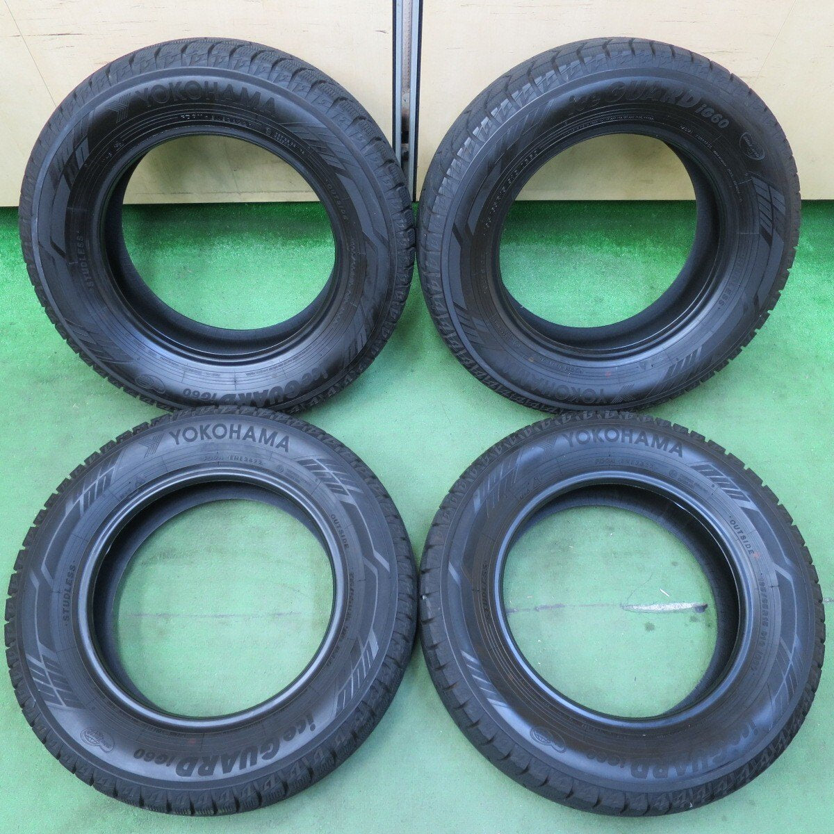 バリ溝！22年！ほぼ10分★スタッドレス 195/65R15 ヨコハマ アイスガード iG60 タイヤ 15インチ プリウス ノア ヴォクシー 等★5021510イスタ