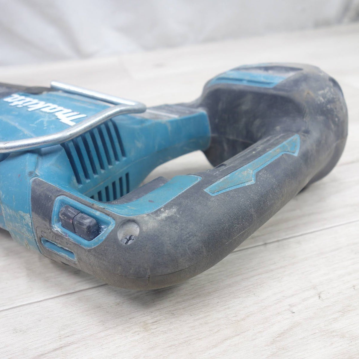 [送料無料] ◆マキタ 充電式 レシプロソー JR187D 電動 工具 切断機 セーバーソー セーバソー 18V makita◆