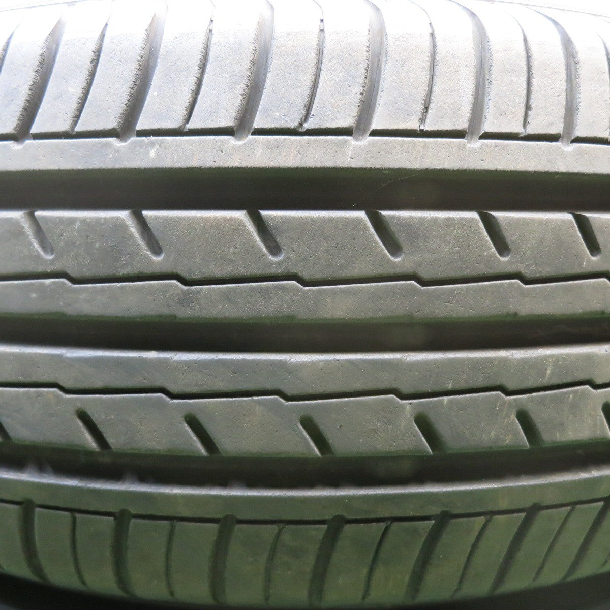 4本価格！22年★195/65R15 ヨコハマ BluEarth-ES ES32 タイヤ ブルーアース 15インチ プリウス ノア ヴォクシー エスクァイア 等★5071708HAノタ