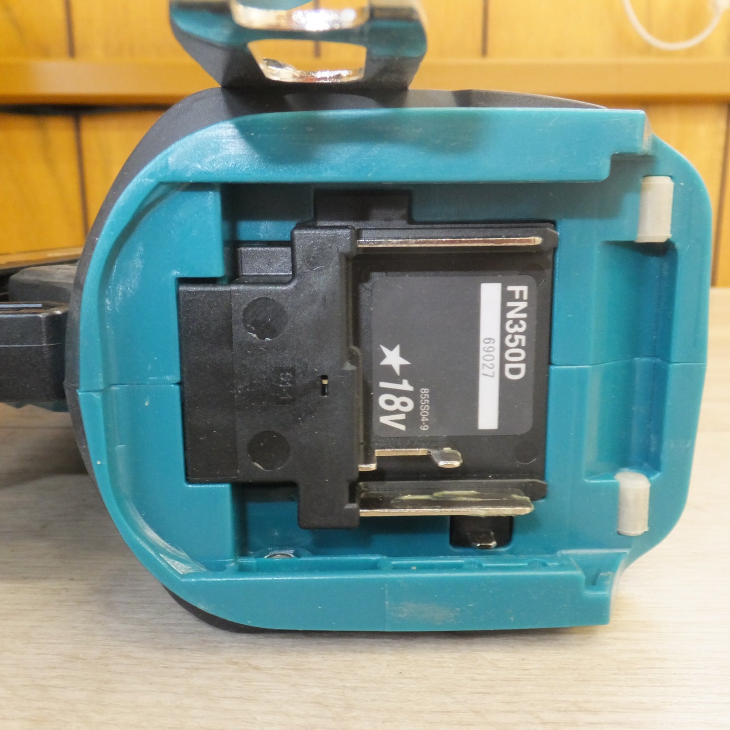 [送料無料] 美品★マキタ makita 35mm 充電式面木釘打 FN350DRG 18V 本体のみ★