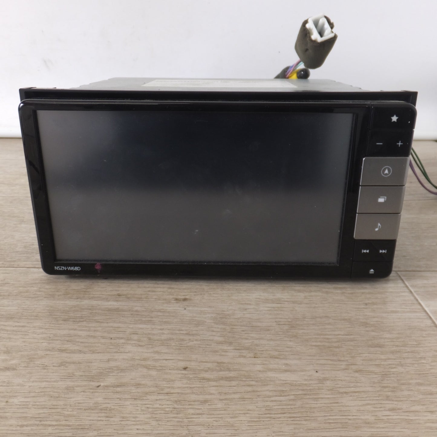 [送料無料] 現状品★パナソニック製 ダイハツ 純正 SDナビゲーション ワイド スタンダードメモリーナビ NSZN-W68D 08545-K9118(12)★